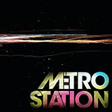Metro Station 'Shake It'